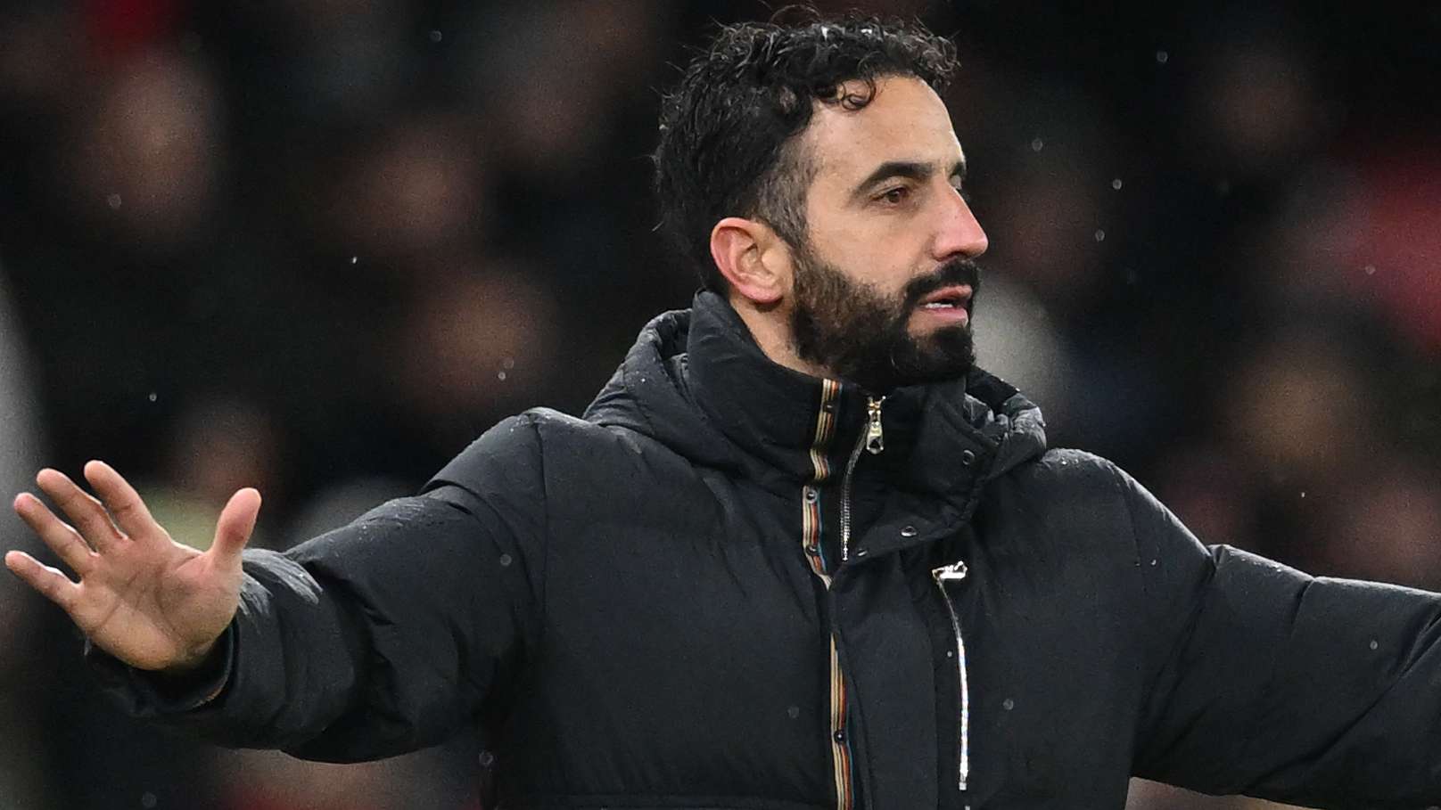 拜仁面临出 拜仁面临出